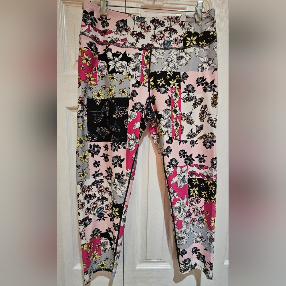 Calvin Klein Pink Floral Patchwork Capris Size XXL